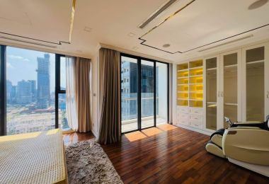 Cho thuê 4 phòng ngủ A2-17.08,09 Vinhomes Golden River